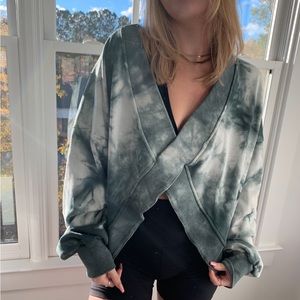 Very flattering/ can wear off the shoulder/ layered piece